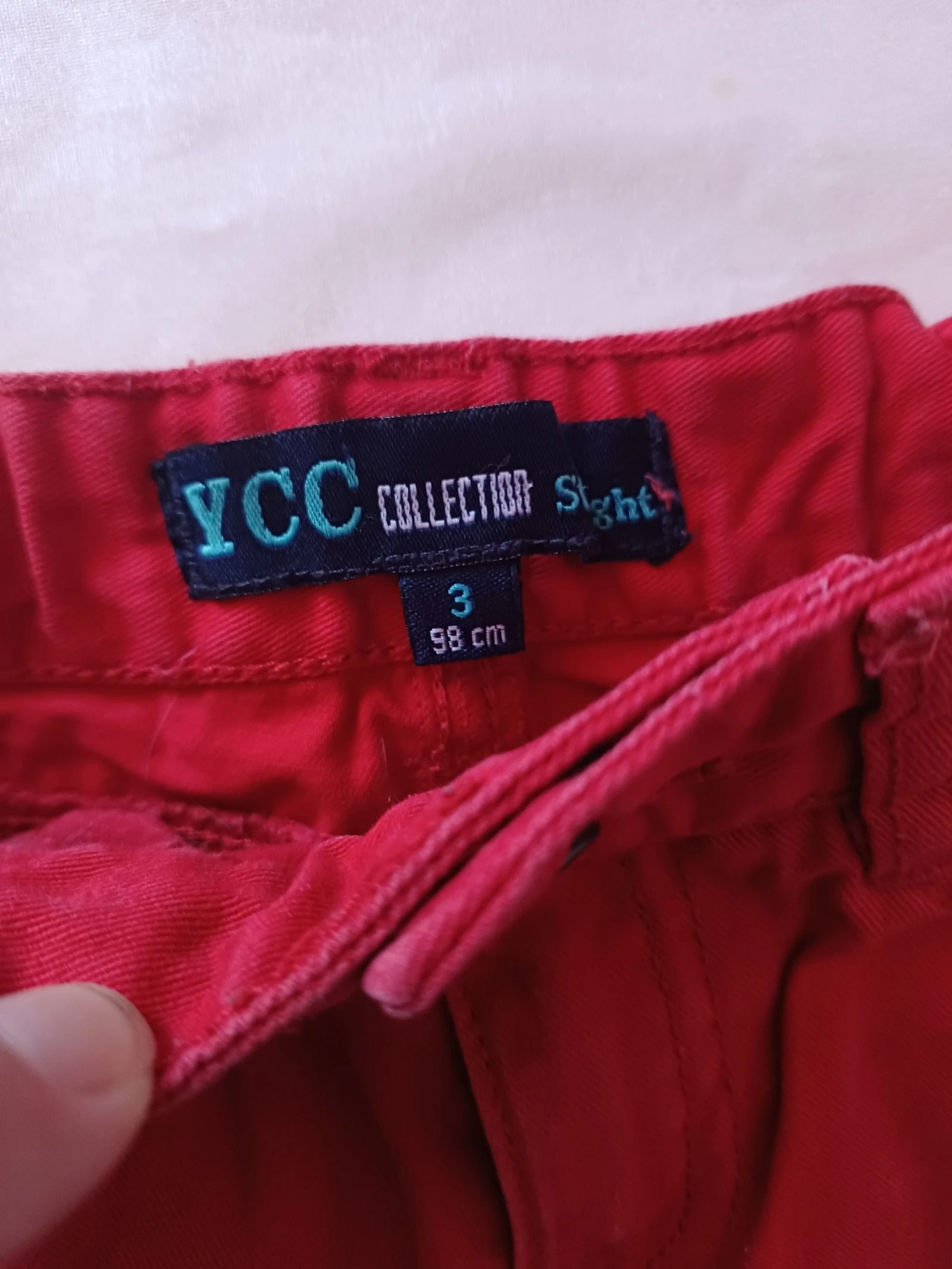 Rode short 3 jaar ycc – photo 2